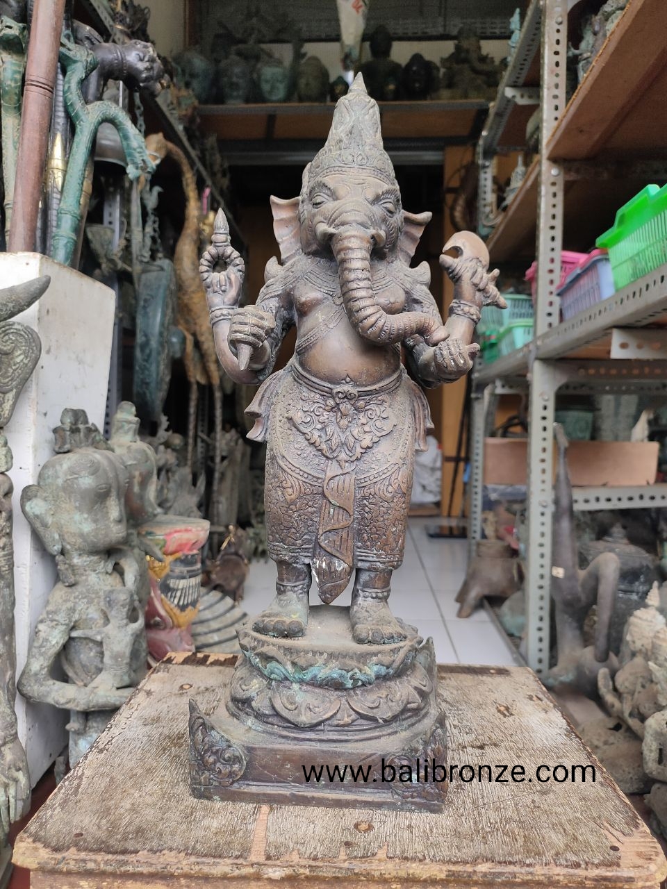 1171 Standing Ganesha  44 cm NYH