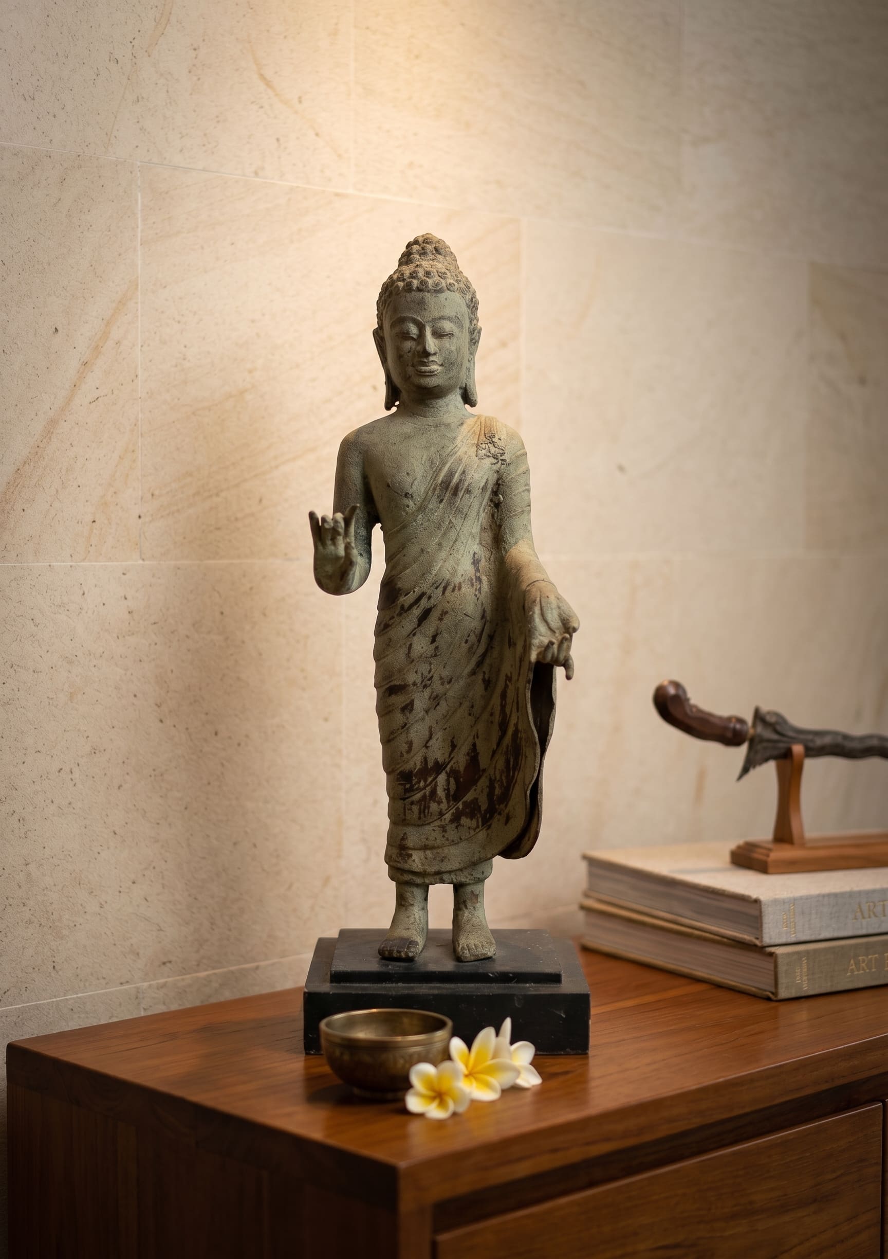 1133 Standing Budha 35 cm LSMS